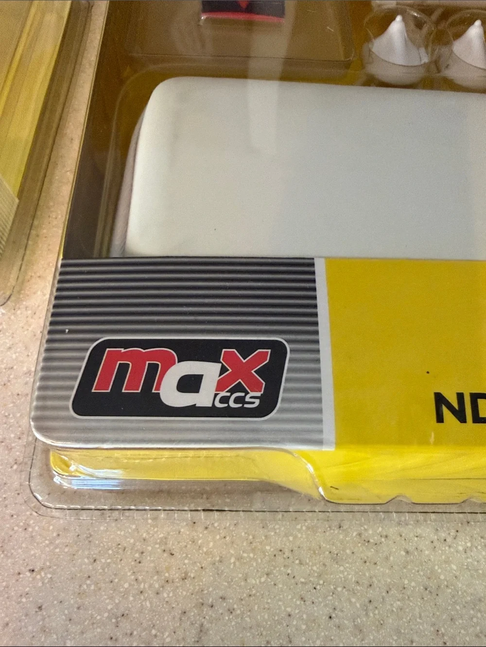 New 16-in-1 NDS-XL Starter Pack with White Carry Case - White & 2 DSI Lens kit